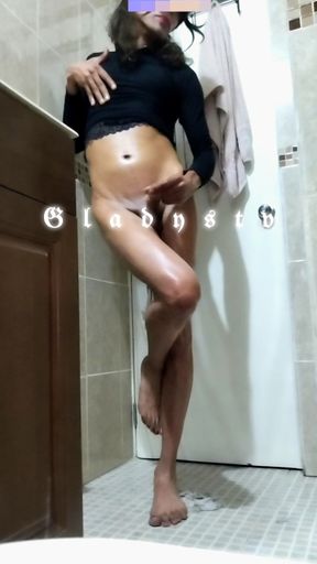 Transvestite masturbates I wish you could see me