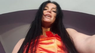 2 mistress jump in your face , hot face siting