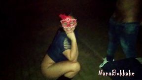 transando na praca, em publico, com desconhecidos.