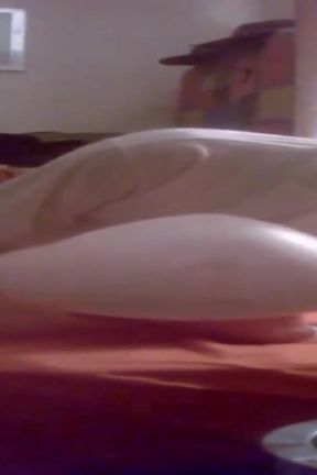 Cevideos fuck babe in electro music