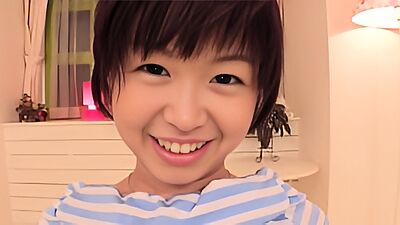 Wow! Idol's first undress!!