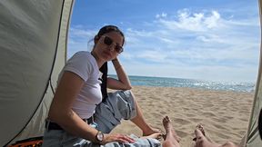 STEPSISTER HAS SEX ON THE PUBLIC BEACH!