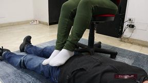 A1001 Lady Bea in Cocktrampling seduction