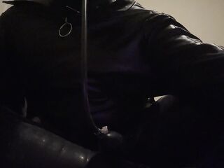 LatexPup Self Servitude orgasam