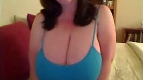 My chubby girlfriend has impressive huge boobs