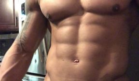 Muscle dude home jerking