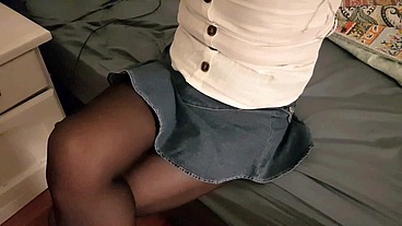 Dani_Leg in Short Skirt and Black Pantyhose on Long Legs