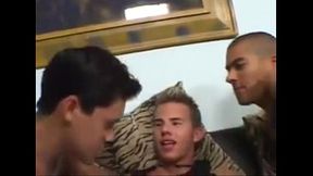 Threesome bareback more at-www.gayclub69.net