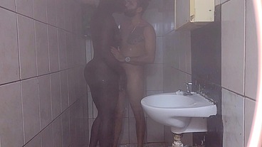 Fernanda chocolatte fez chuva dourada me vinguei gozei nos peitos dela e depois fiz xixi na boca dela no rosto no corpo todo!!!