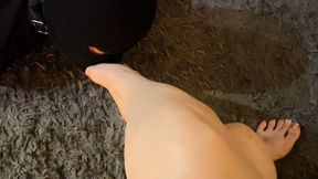 Goddess Adriana Dominates Her Slave Under White Sandals – Warm Foot Worship & Humiliation