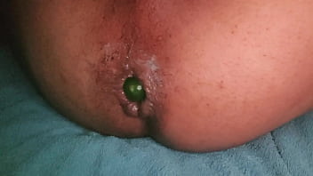 Egyptian gay practicing solo anal sex without using hands