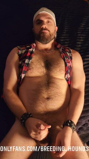 daddy bear jacking off his thick cock.