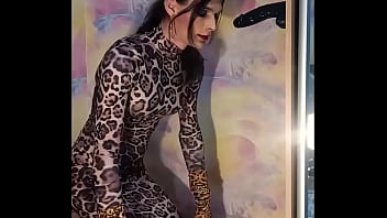 crossdresser sucks and fuck black dildo