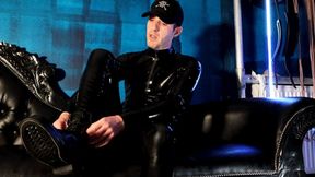Worship Your Rubber Master (4K)