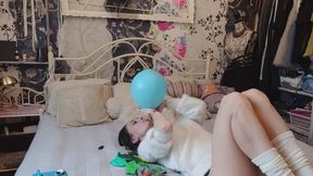 The Blue Ball and the Voice - Mishel Looner Balloons