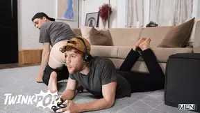 Chris White Finally Stops Gaming When He Realises His BF Troye Dean Was Having An Intense Orgasm - Twink;