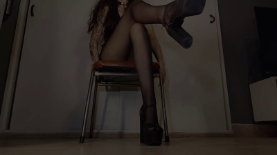 Chastity and Feet worship