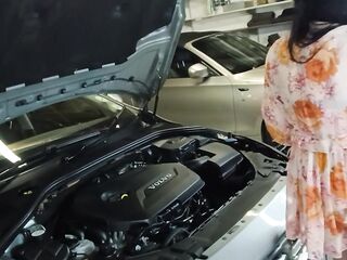 Screwing the mechanic to fix my car faster