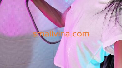 Amateur 4ft Thai Cutie Gets So Horny In The Shower We All Watched Her Slip