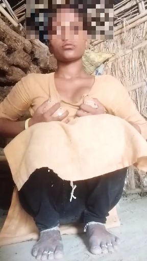 Desi bhabhi put bamboo in chute, remove water from chute.