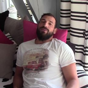 Enzo Rimenez fucked by top french for casting porn