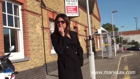 Mariska visits the UK and meets Sam Bourne
