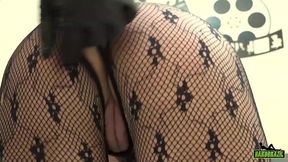 thiara fox e loupan no pov arrebendo o cu da safada