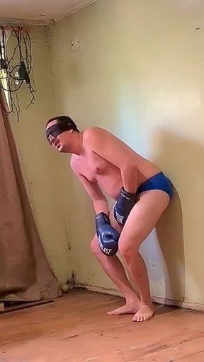 Silver Daddy Boxer VS Jobber.mp4