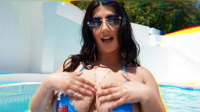 Sarah Arabic sucks and tit fucks big throbbing cock before anal