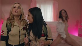 slutty ghostbusters chanel camryn, anna claire clouds, and avery black finger and fuck eachother - ghostbusters porn cosplay parody