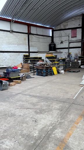 I go into a warehouse to masturbate naked while no one is watching