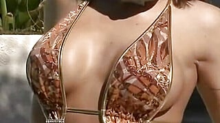 Double DDs And Derrieres