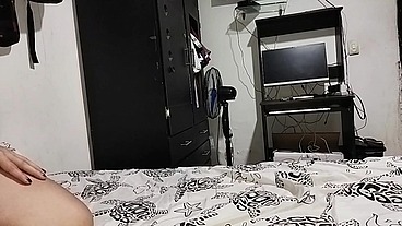 Cogiendo y Rompiendo A La Hij4 de Alguien Cuando Est&aacute; Sale De Casa !