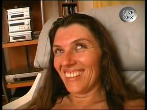 German MILF loves hot sperm on her face