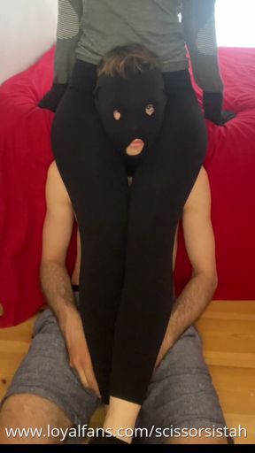 7 MIN REVERSE AND SCISSORS (BLACK LEGGINGS)