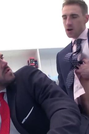 Menatplay suited doctor Mike De Marko seduces Kayden Gray