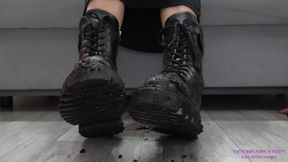 SARAH - Two disgusting pigs are cleaning my dirty boots! (4K)