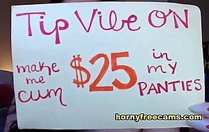 Starlet brunette babe satisfying webcam show
