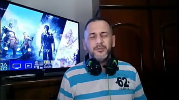 Vampiro morfetico Gamer e virgem Prata games sem limites sendo comido pela trans sony ap&oacute_s trair ela com a gp microsoft rabuda