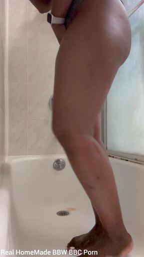 Desperate for a Pee Spreading My Pussy Pissing in the Bathroom