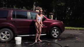 Mazzy Grace - Hose Down BTS