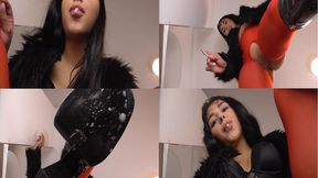 Glamour Girls Spitting 142 wmv