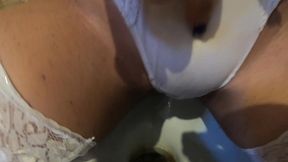 adventures of milfycalla -golden shower and pee