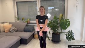 Jazzyyluxx working out in latex