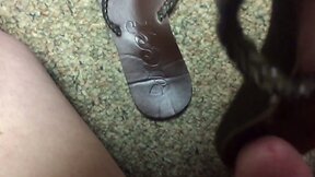 Big cumshot for Gina's Reef sandals & her dildo