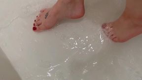 Splish Splash Toes