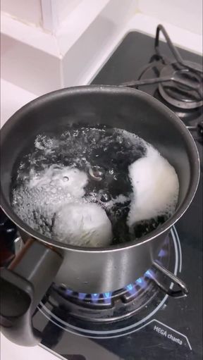 Vouyer BBW Eating Boiled Eggs Naked Around the House