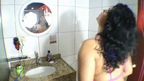 Smelly farts in the bathroom by Thay Flores - Full Video