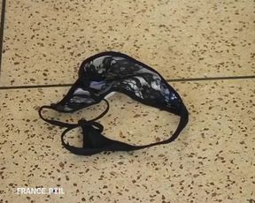 A Bitch From Marseille Offers Us a Beautiful Sodomy!