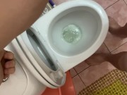 I’m pissing and taking a shower after sex with my bf